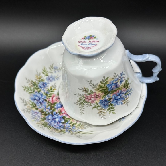 Royal Albert Blossom Time Series WisteriaTea Cup Saucer England Bone China - Picture 4 of 5